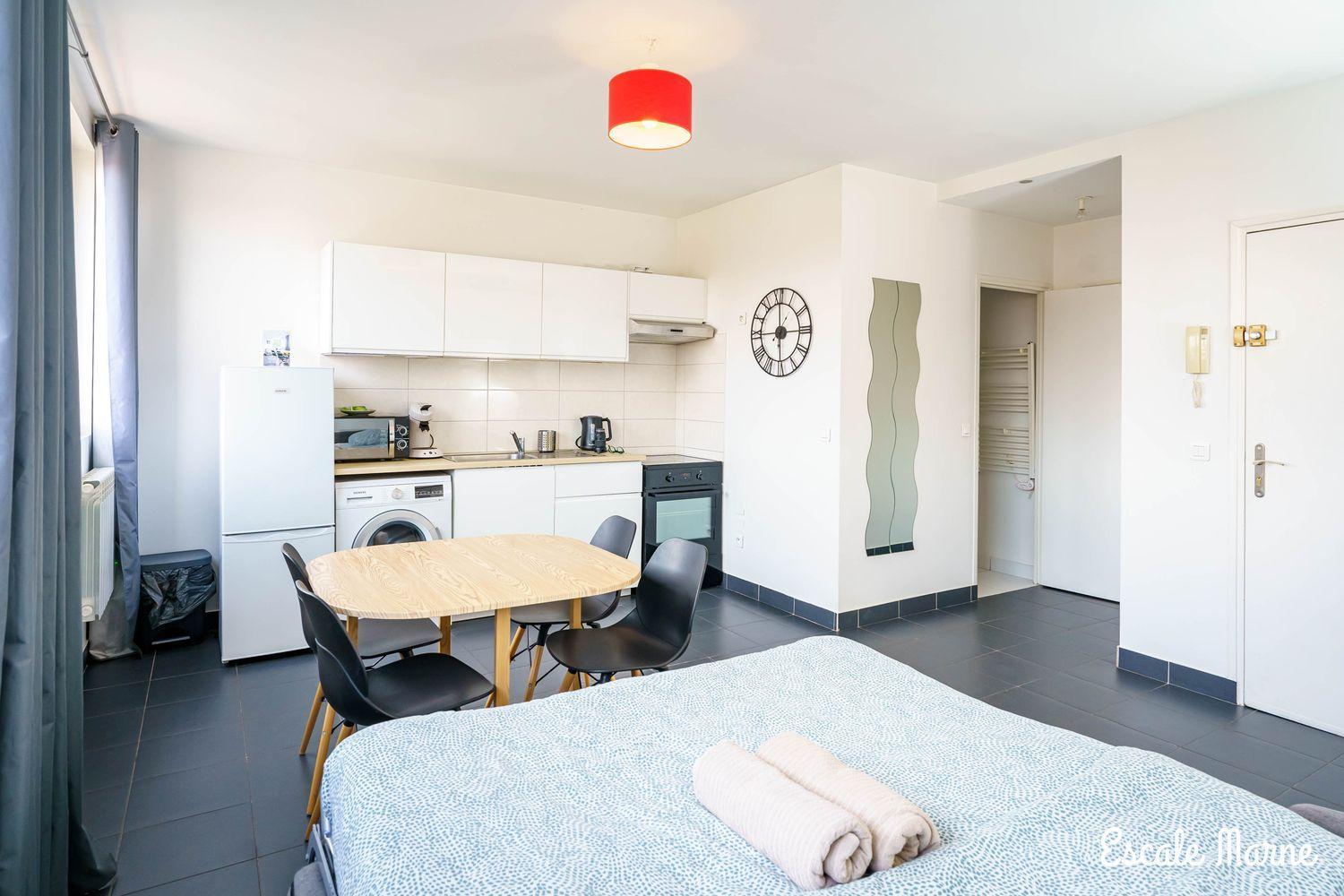 Escale-Marne Fr - 102 - Free Parking - Free Luggage Storage - All Equipped - Linen Included - Washing Machine - 10Mn Walk Metro 8 - Rer A - Panoramic View - From 1 To 4 Guests Maisons-Alfort Exterior foto